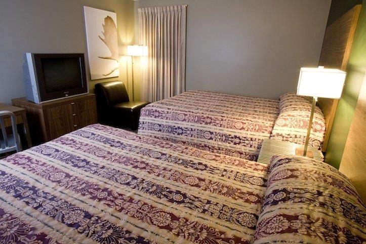 Heritage Inn Hotel & Convention Centre - Муус Джоу Стая снимка